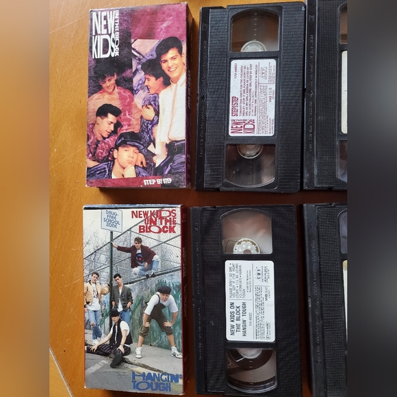 New Kids on the Block VHS Tapes x4 - Picture 3 of 7
